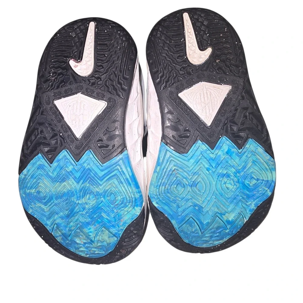 Nike‎ Kyrie 7 Kids Black Glitter Basketball Shoes Size 6C DQ8081 001 Children's